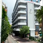 Emir Fosse 酒店 阿拉尼亚